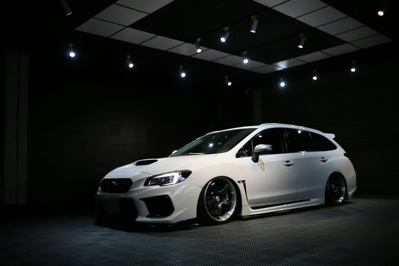 Subaru Levorg 全車透明犀牛皮：斜前方全車