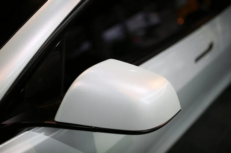 Tesla Model 3 全車透明犀牛皮：後照鏡